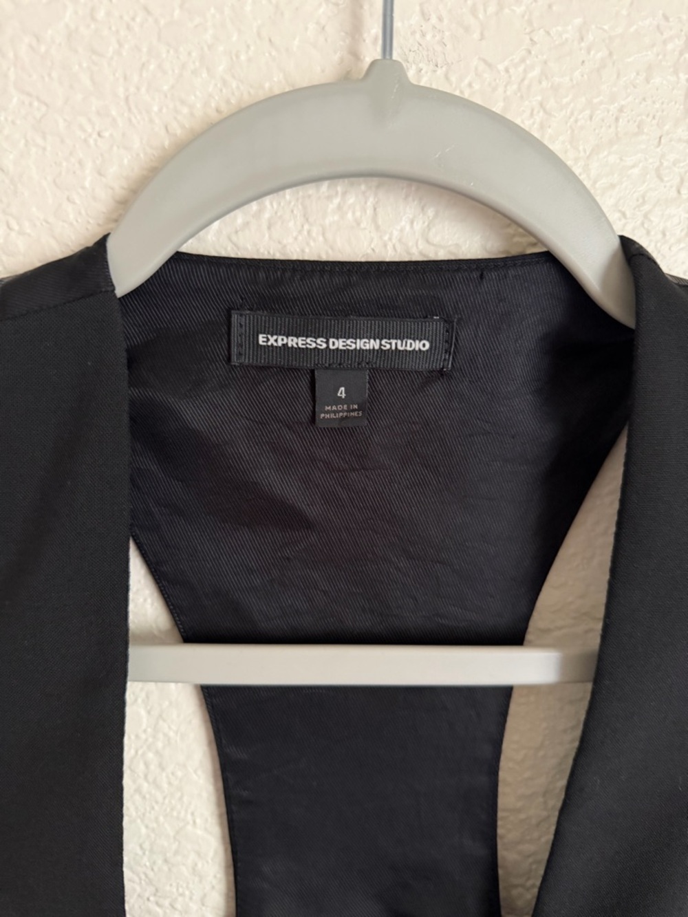 Express Design Studio Women's Black Tuxedo Two Button Vest 4 Black - Picture 6 of 8